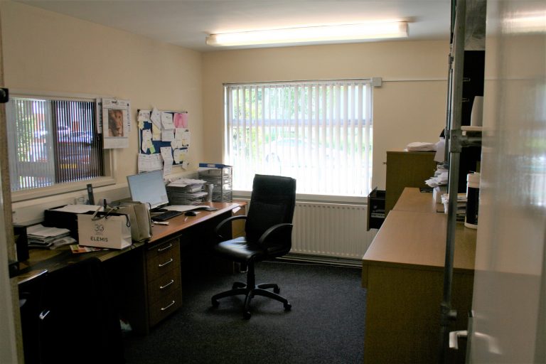 SOLD 1B CLAYMORE, TAME VALLEY INDUSTRIAL ESTATE, WILNECOTE, TAMWORTH