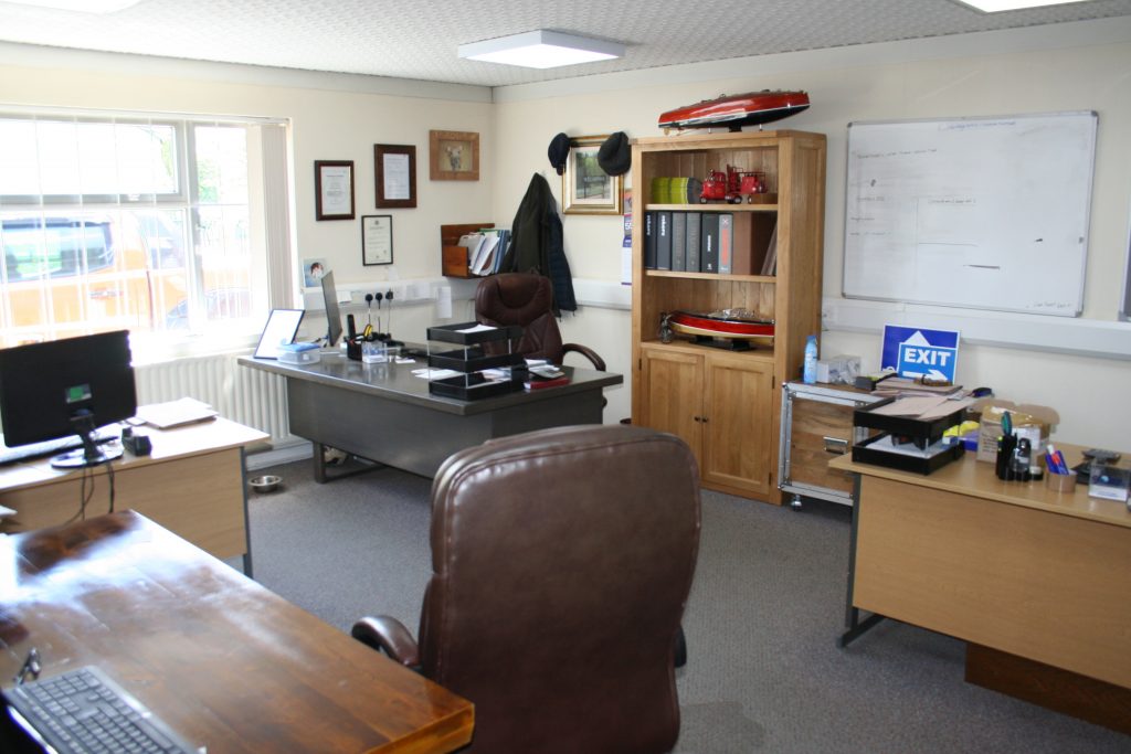 SOLD 1B CLAYMORE, TAME VALLEY INDUSTRIAL ESTATE, WILNECOTE, TAMWORTH